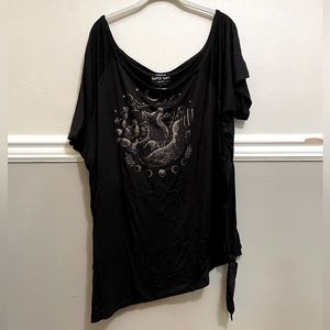 Torrid off-shoulder tied fox moon tee